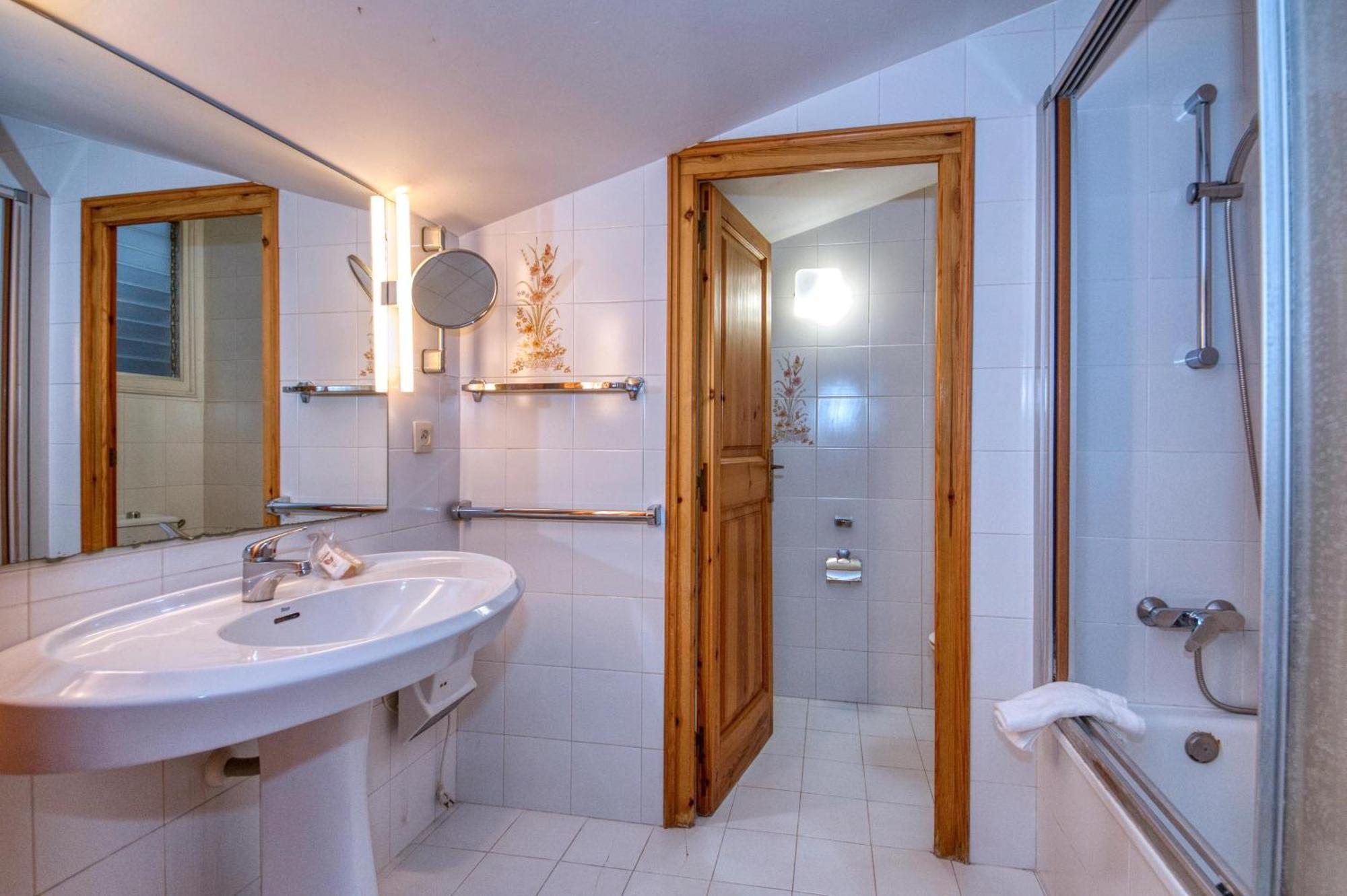 Apartaments Can Niell Calella De Palafrugell Eksteriør billede